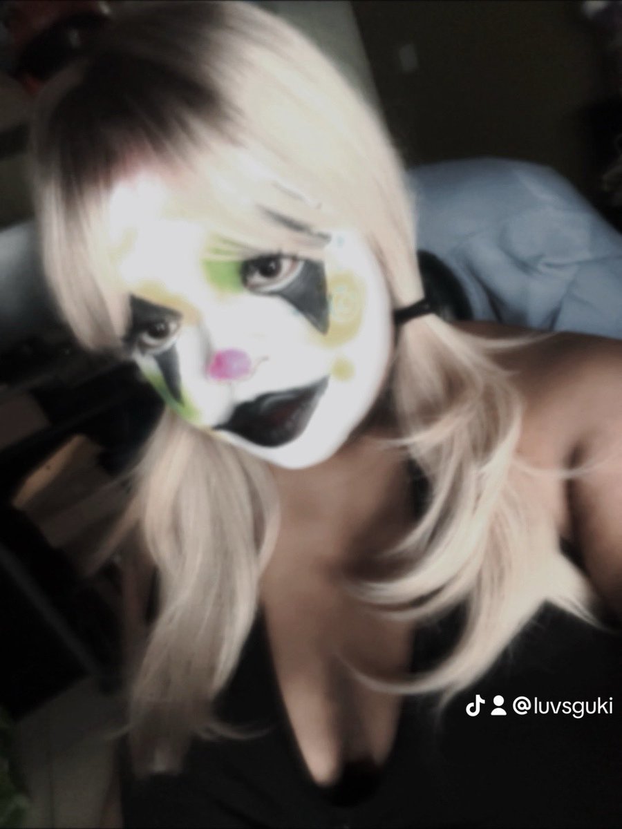 lonelycrybunny's tweet photo. ♡Promo Post ♡
 ☆𝒮𝒽𝒶𝓎𝓁𝒶 She/Her 23
♡ Cosplay Clown Makeup Etc
 ☆ Anime, Kpop, Bl,Yaoi Fanatic 
♡ Genshin Impact, Marvel Rivals, Stf 
☆ Luvs 🎧, 📚, 🎤, 🎭

♡ or ↻ to be mooties 

#promotwt #moothunt #GenshinImpact #animetwt
#Kpoptwt #Mangatwt #musictwt #gothtwt https://t.co/YEWUFnjttC