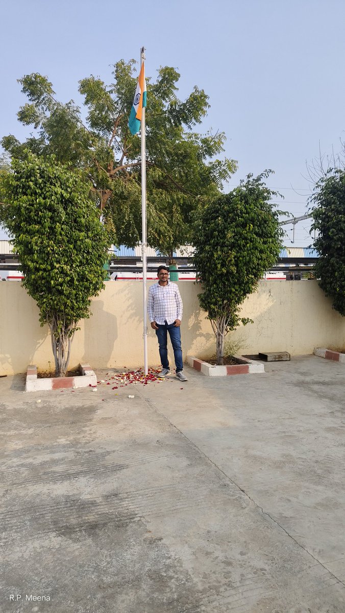 सभी देशवासियों को गणतंत्र दिवस की बहुत बहुत बधाई 💐💐🇮🇳🇮🇳
#HappyRepublicDay 🇮🇳🇮🇳