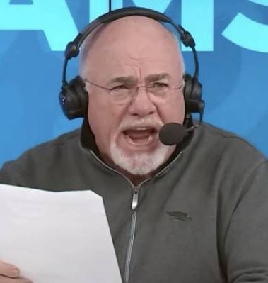 DiscountedTr's tweet image. &amp;gt; builds a massive empire preaching debt-free living and "baby steps" to millions

&amp;gt; neglects to mention it will take the average American multiple lifetimes to save that up without a mortgage or successful investments

&amp;gt; sits on a net worth north of $200M—owns multiple mansions,…