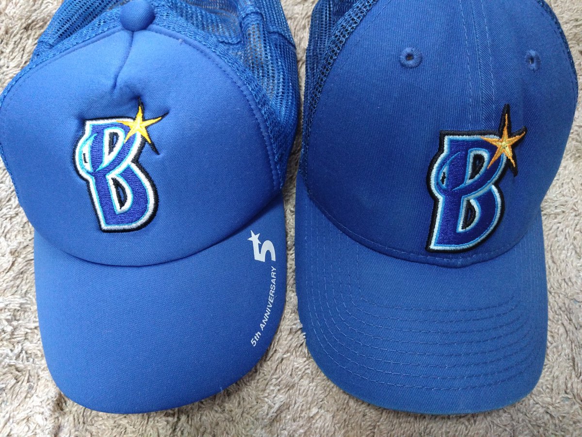 横浜ベイスターズ応援帽子 まさにその5周年の配布された帽子の持ち主です 息子は高校生になりまし