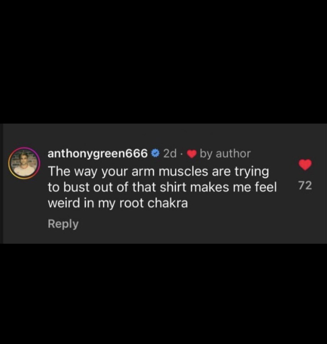 avenge_my_ghost's tweet image. @ Gerard way in a short sleeve tonight