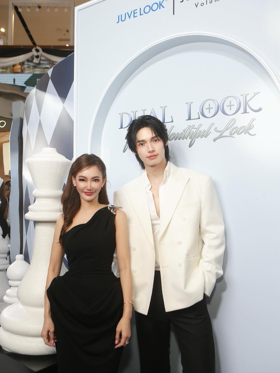 __opywpy__'s tweet image. BAของเรา หน้าใส ผิวออร่ามากจริงๆ 

cr. yai_yo_yeh

WIN METAA WITH JUVELOOK
#WinEveryLook
#winmetawin