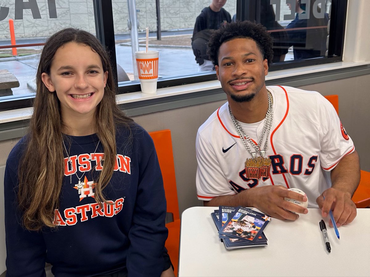 FaithSharkey27's tweet photo. Second time meeting up with the Astros caravan. Met Matthews, Smith and Whitcomb https://t.co/eOH9tSH35u
