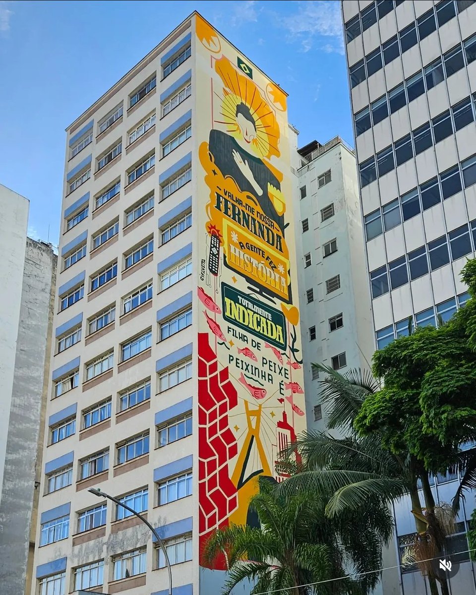 devilsofmine's tweet image. Queria que o @showdavida tivesse mostrado esse mural feito em homenagem à Fernanda Torres. 😍 #Fantástico