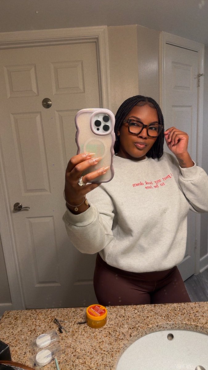 Shirt reads: “I put my book down to be here.” 📖🤓