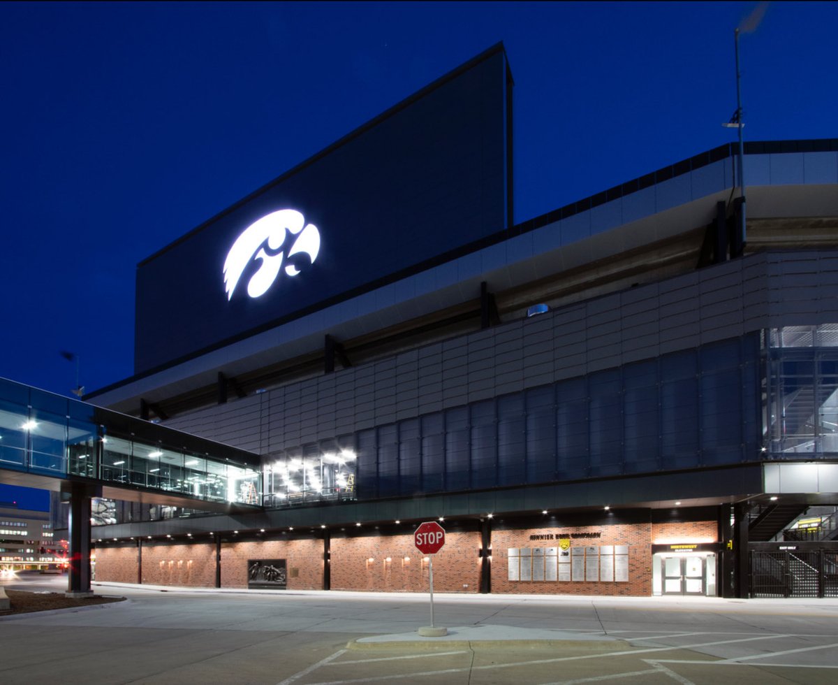 ScottKoops's tweet image. Best Big Ten (B1G) Revue?
@HawkeyeFootball 
#IowaEdge
#Kinnick 💫