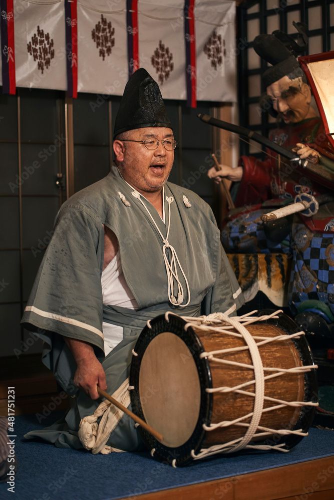 相較之下，我還是喜歡西裝族