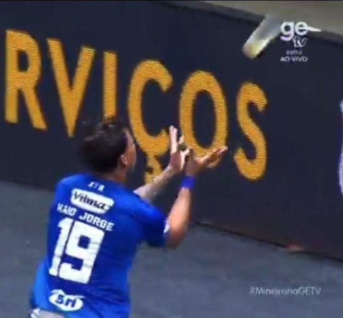 fuckgusz's tweet photo. bebeu mijo e no outro colocou um pinto na boca, é cada uma que esse arruma https://t.co/v8OodJ8ARo