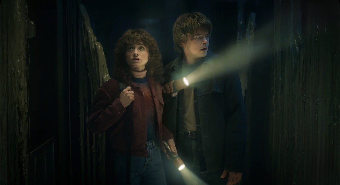 byerscentric's tweet image. all i see are two princesses