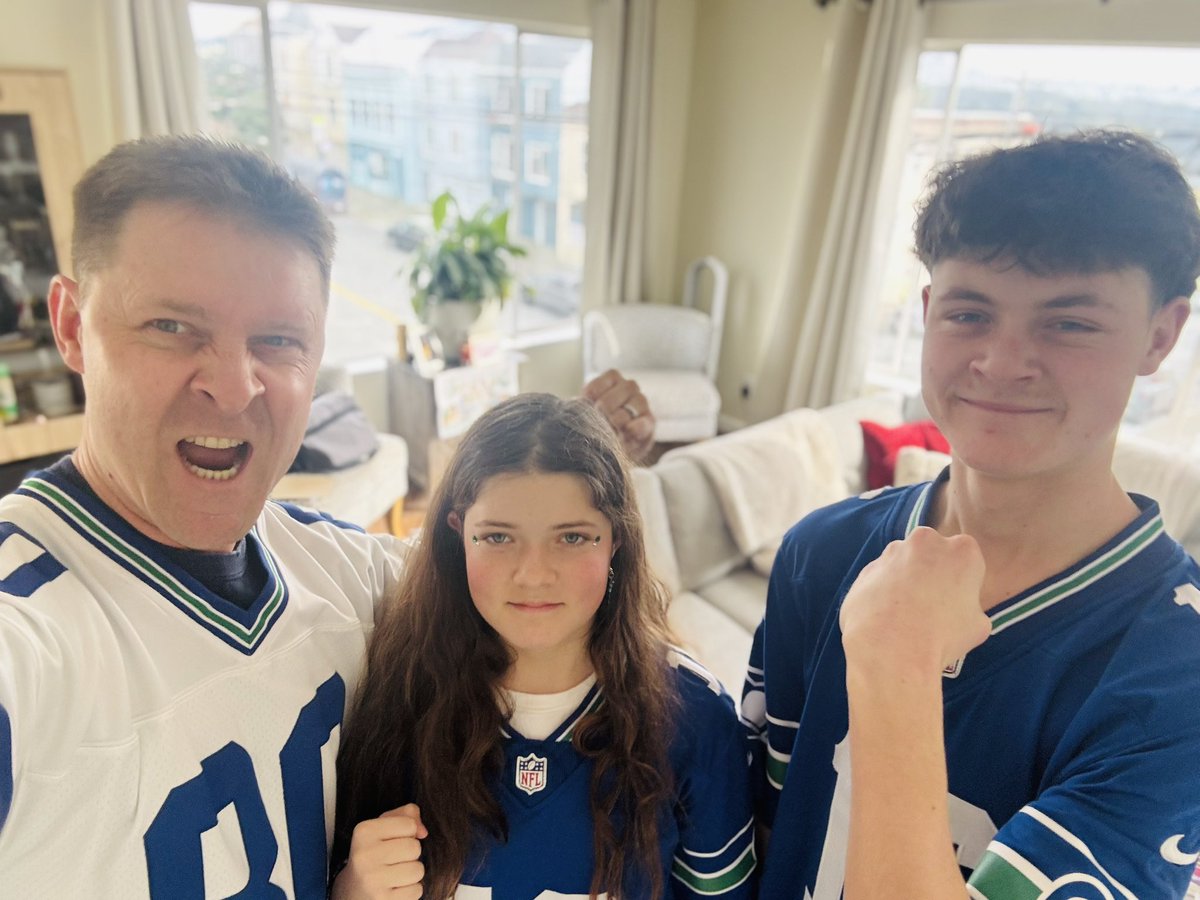 Colin Resch tweet media