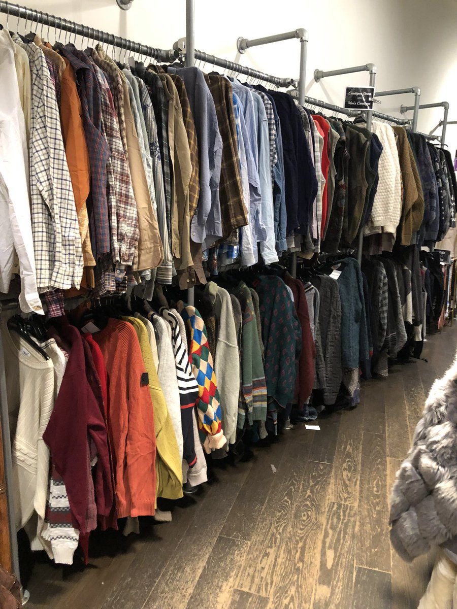 제가 모은 밀라노 빈티지샵 리스트를 공유합니다🧣🧤
(휴마나 제외!!)

📍Ambroeus Milano - Navigli
📍SURPLUS(지점 두 곳)
📍Napoleone
📍Thrift Shop Milano
📍BIVIO Milano - Lodi 18
📍FIOCCO Secondhand