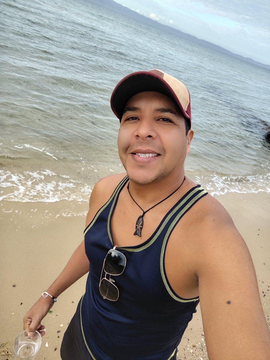 Cesarc474 tweet media