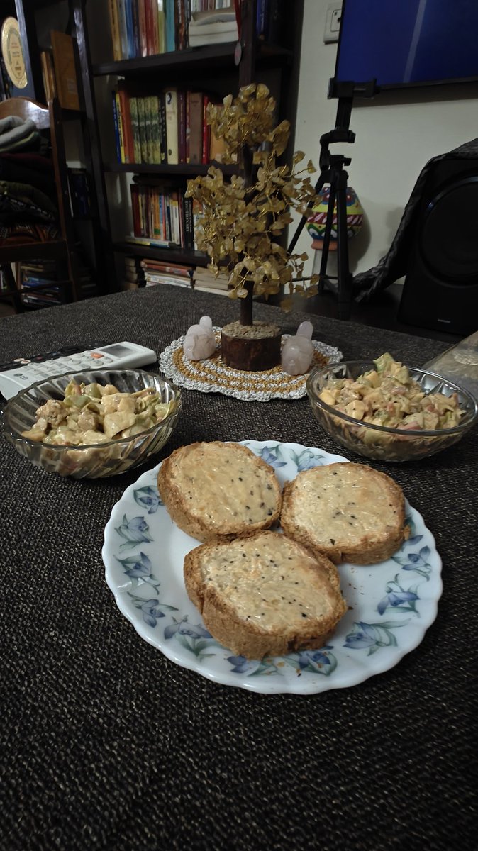 Last night's dinner, made some Chicken Waldorf salad along with Garlic bread with cheese.