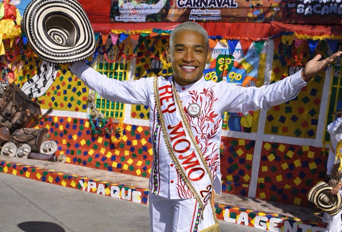 Desempató el Rey Momo del carnaval 2026…

Que golazo de Jermein… un gol autoritario que coloca a Junior ganándole a Millonarios… mientras todos pedimos no perder, Arias hace un buen planteo y los jugadores han salido a hacer un partido serio, a la altura del campeón