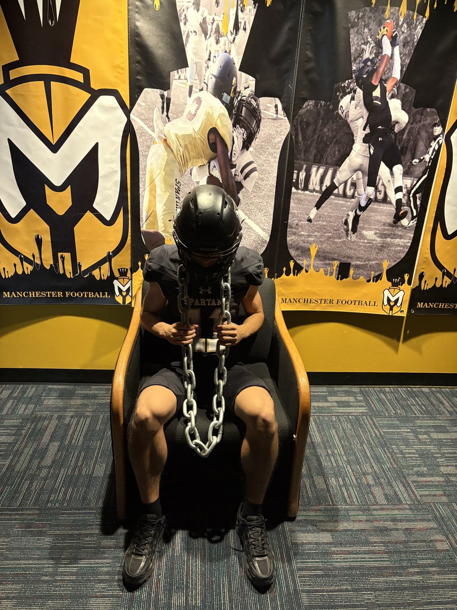 Mbauzon2's tweet photo. After a conversation with @CoachMTAnderson I’m extremely blessed to receive an offer from Manchester University! Go Spartans! 

@MU_SpartanFB @CoachV_MU @Coach_B_MU https://t.co/WOnvSiWl9W