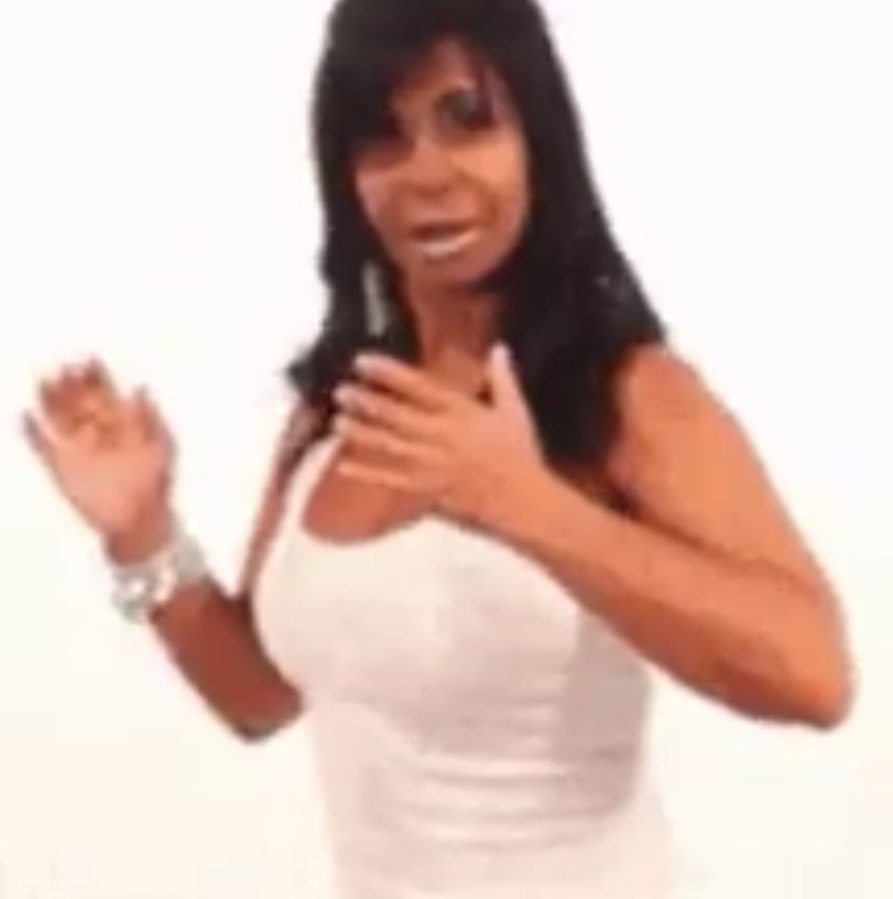 oi meu nome eh marcelo tenho 31 anos formado em medicina e fui manipulado pela ana paula