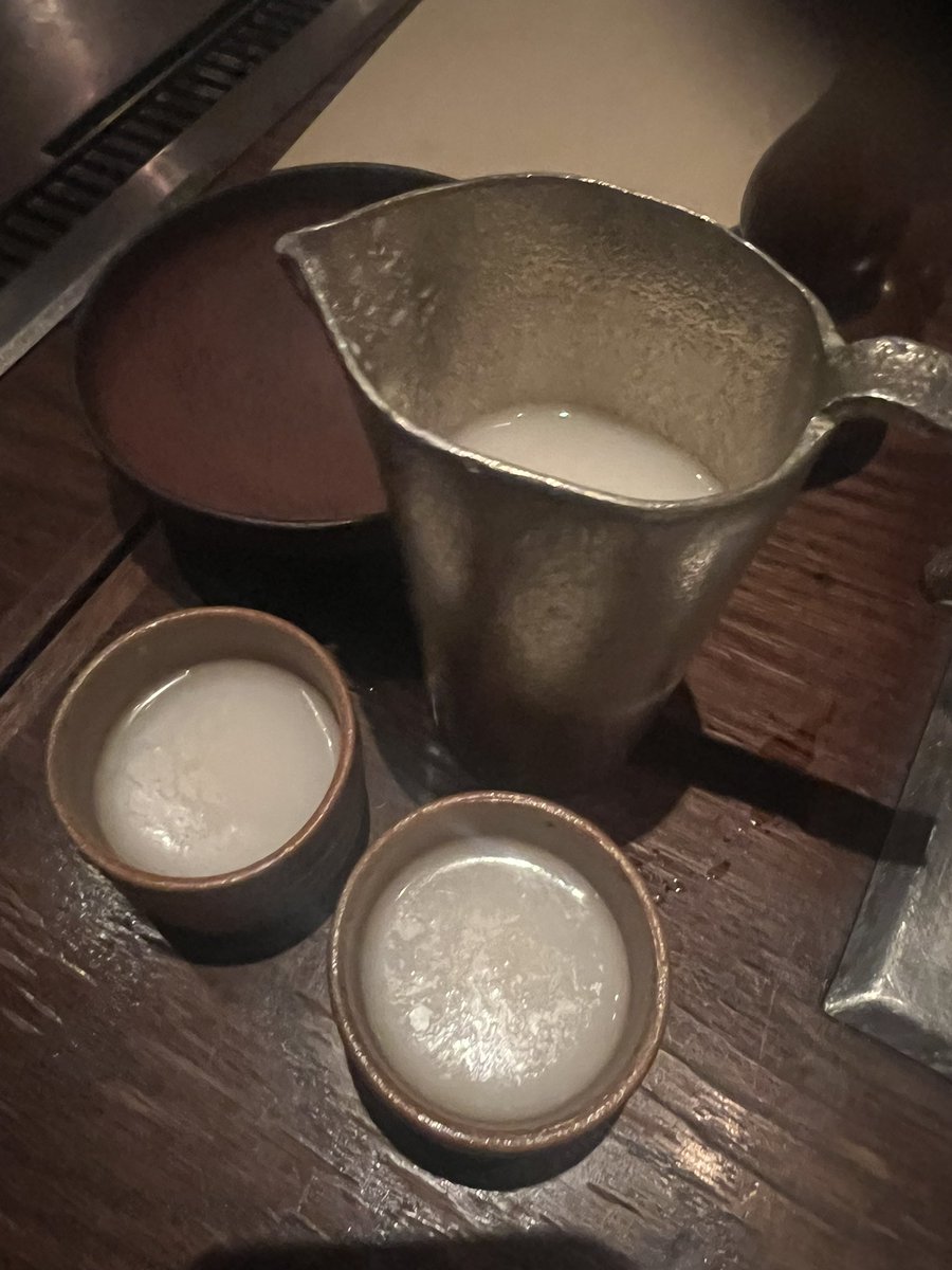 20年前なら喜んでたと思うんだけど、いまはまったく心が動かないので
おばさまは、お姉様と呼ばれながら何故か昨日イケメンに囲まれてたことを思い出しました。
男性は好き勝手いきて仕事で成功するとこんな顔になるんだなぁなどと。
人間、面白かったしか勝たない。