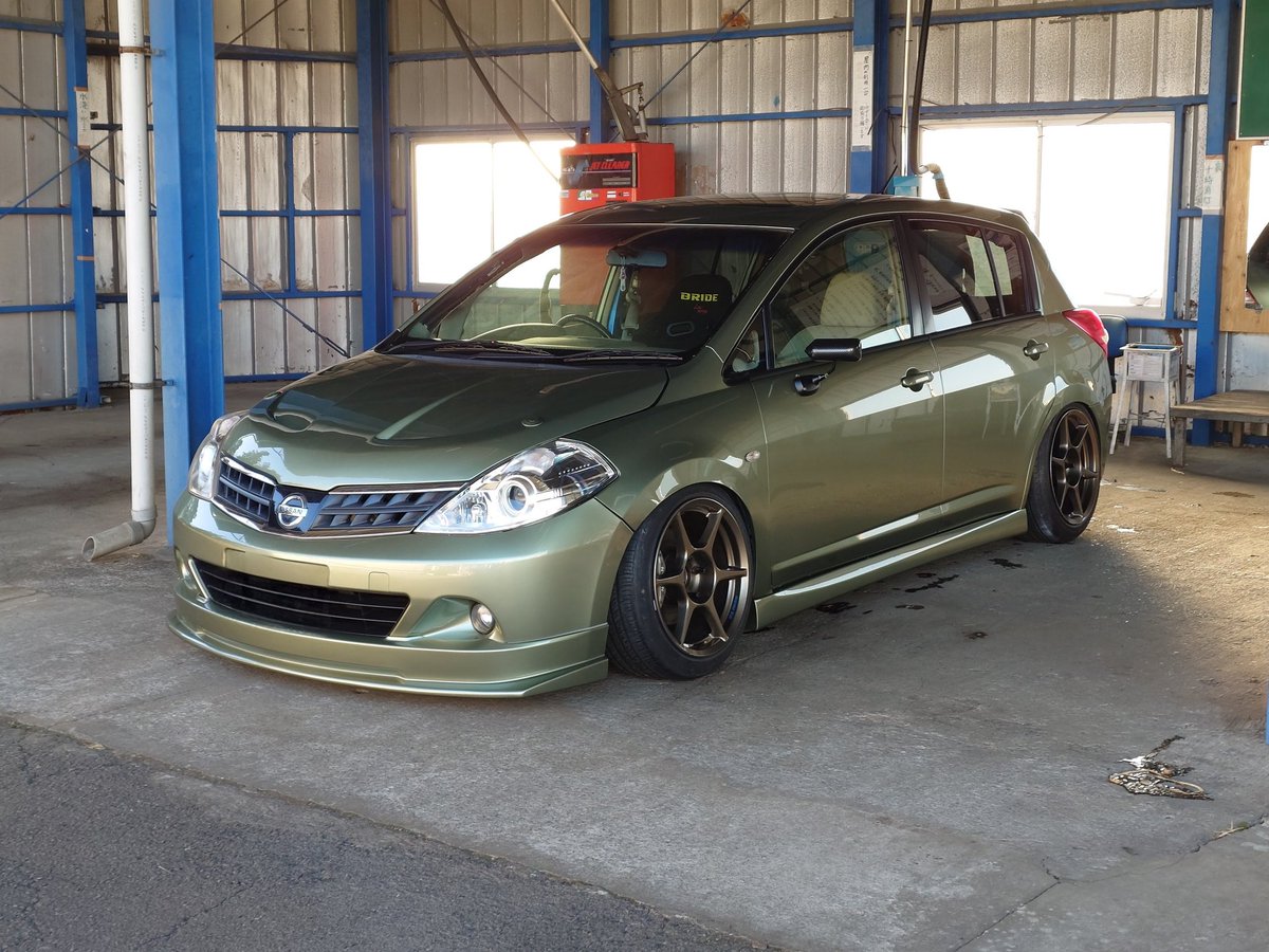 LUXAUTOFACTORY1's tweet photo. ミレニアムジェイドに全塗装及び各部修理の作業させて頂きました！
ご利用ありがとう御座いました🙇 https://t.co/aBR1bbspTf