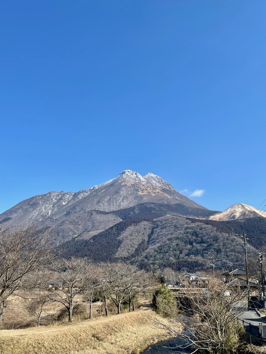 YufuinRadio's tweet image. &amp;lt;Natural Hours&amp;gt; 10:00～15:00
Sound Concierge "Happy Monday" 藤内ルリコ
美術館の中にあるスタジオからの5時間生放送をお楽しみください。

#レディモ #Radimo #CFM #大分県由布市 #ゆふいん #由布院 #湯布院