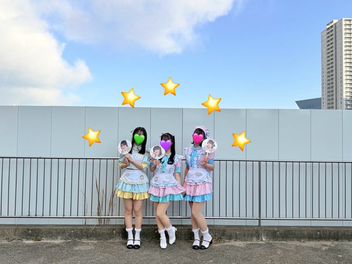hzr_mami's tweet photo. #ローソン50周年ライブ 💙🤍🐔

全グループ良すぎた…けどやっぱりJOYちゃん最高すぎるよ…セトリも組み方も神✨でした🏮🦁
推しのベレー帽、どこいても見つけやすくて助かった💛

#電話番号教えて！📞
@fujisawa_riko https://t.co/bJDzsqBF4r