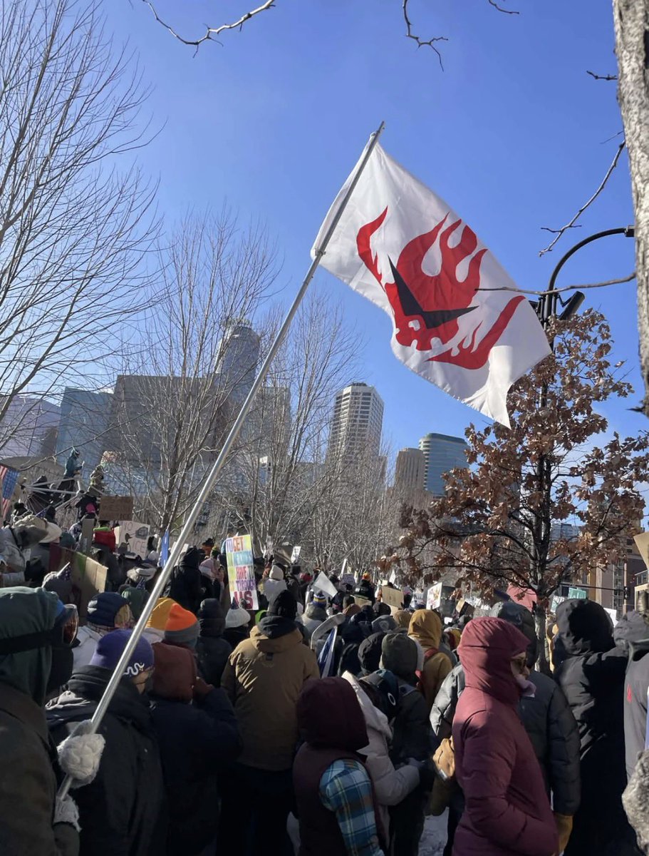 Weird | Daxe tweet media