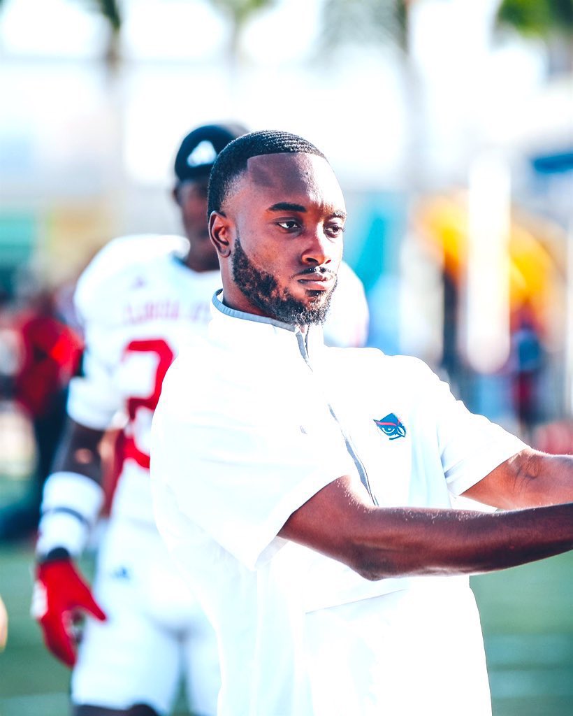 _millsey25's tweet image. My dawg @CoachDB__ 🫡🪖