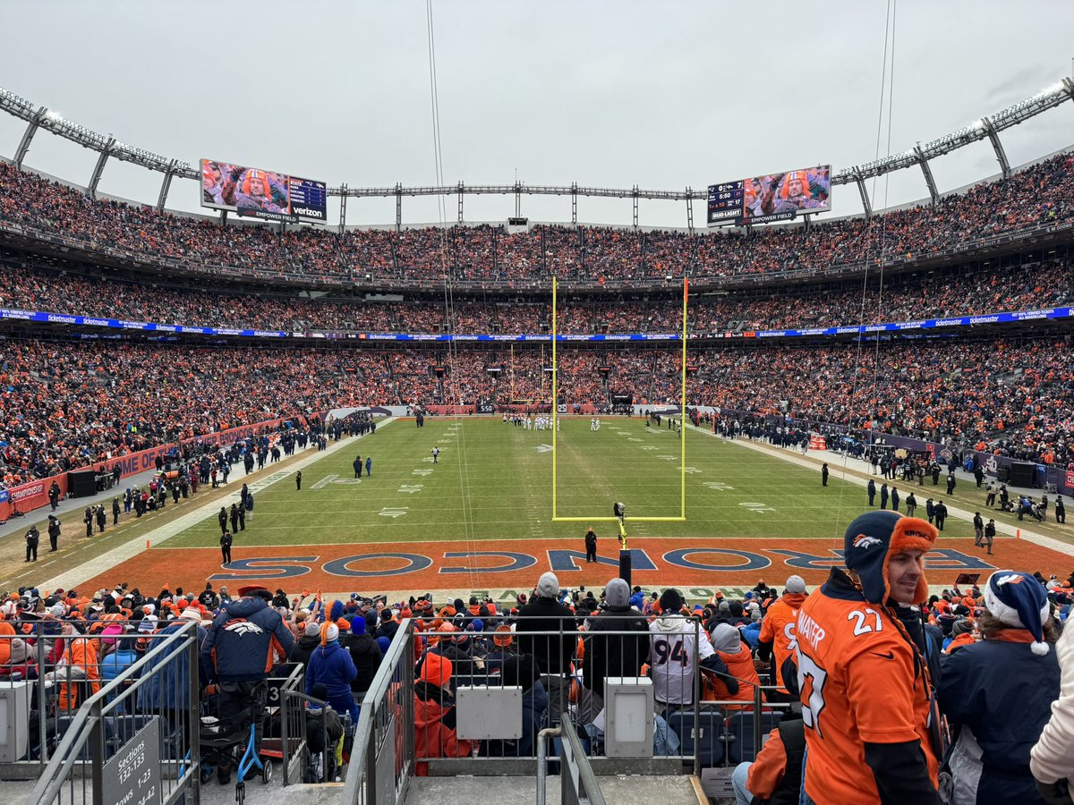 COSportsNut's tweet image. A bitter end to an incredible season. Just being in the conditions as a fan today was tough, I can’t imagine how tough it was for the players. 

When it comes down to it, only one team will be celebrating their last game of the season, and I’m okay with it not being us. 

The…