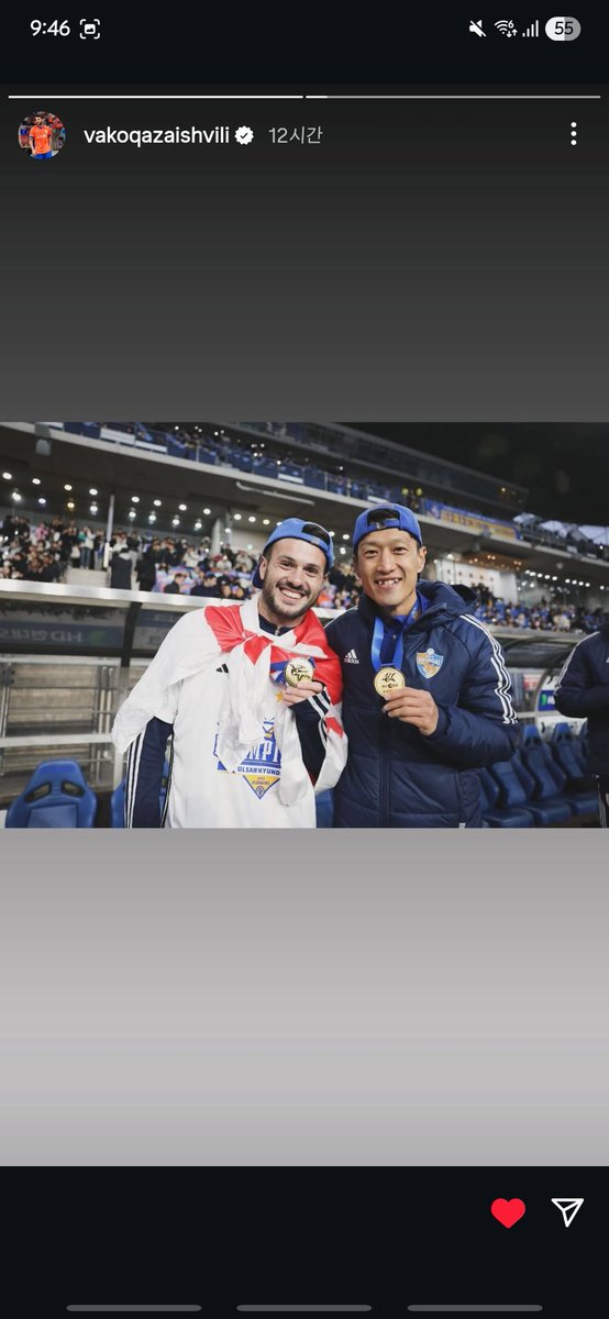 🤫 (@http_bluewave) on Twitter photo 