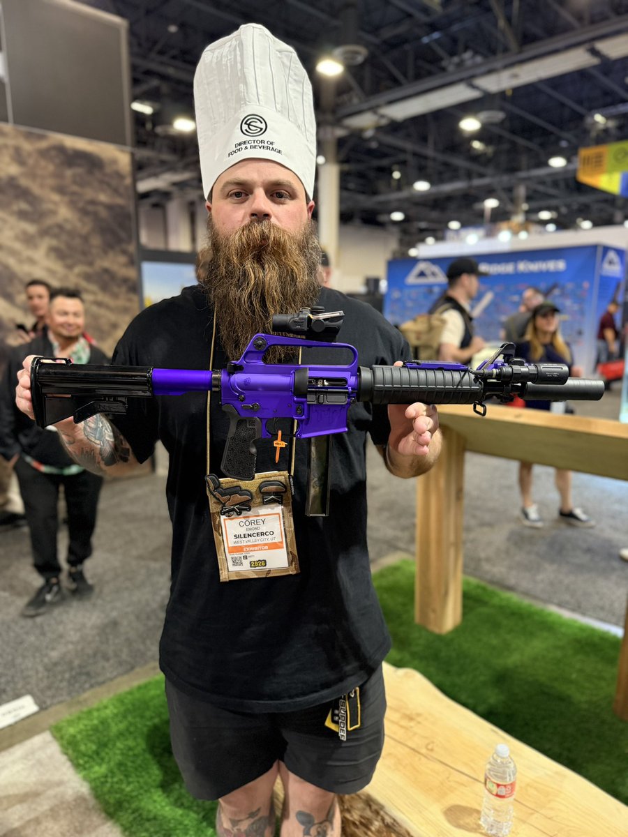 PieceOfMindGuns's tweet photo. Cookin' with some Sizzurp 🫟

@PieceOfMindGuns x Iron Monkey on display at @silencerco https://t.co/7k8HsGFmcD