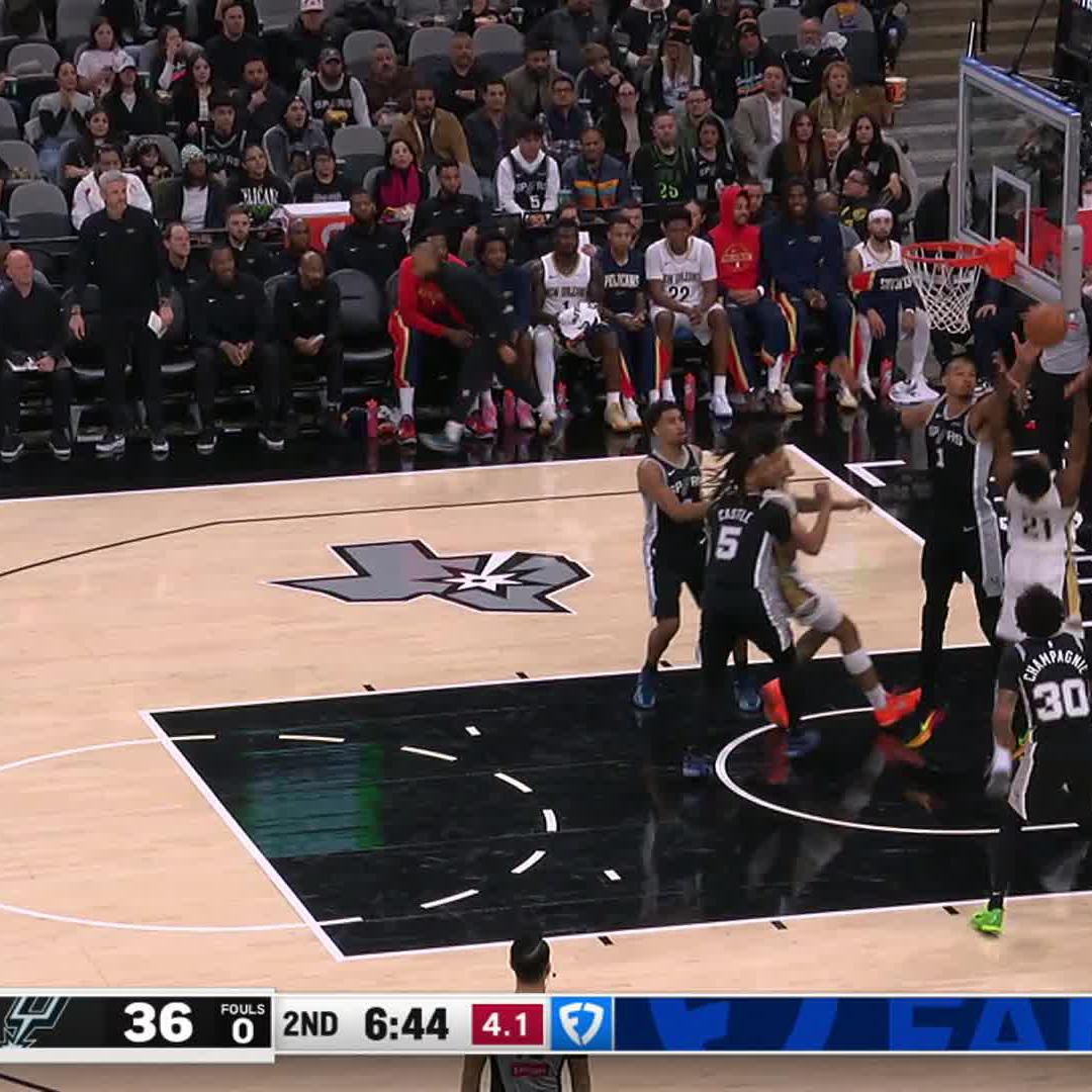 Climbing on 🆙
@wemby is now SIXTH on the Spurs all-time block list! 🚫