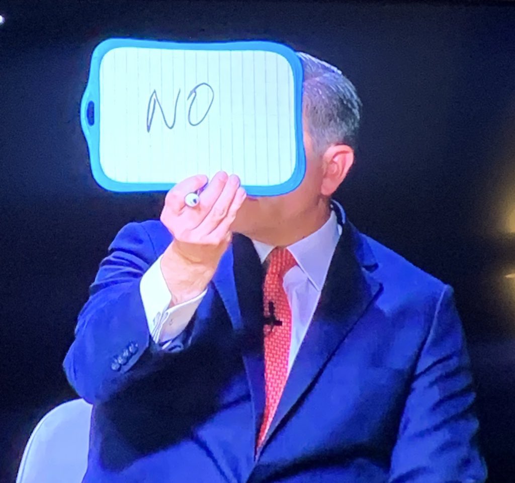 PinoKiefer's tweet image. .@PinzonBueno diciendo que la crisis de la salud y el sistema es un “genocidio” en #ElDebateDeLaGente.

Pinzón cuando le preguntan si los crímenes de Israel en Gaza son un GENOCIDIO: