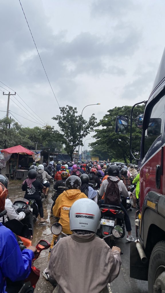 Kelihatan banget butuhnya…. semangat dah 😂👍🏻