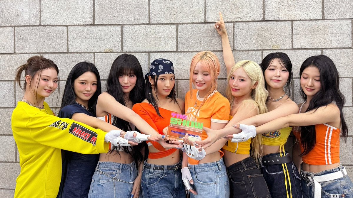 𝑆upe𝕣 🎸⋆ 𝐊–𝐎N ! tweet media