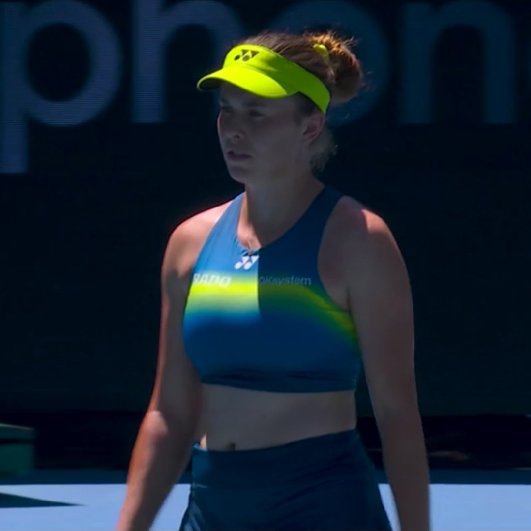 BrightsideM's tweet image. Linda Noskova in the Melbourne heat. #AusOpen #AO26 #AustralianOpen #BrightsideGirls