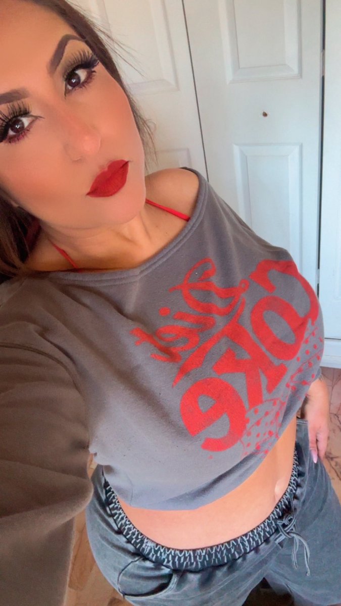 mara esquivel tweet media