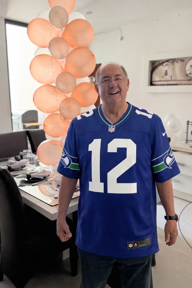 MiloAramburu's tweet photo. #Seahawks #NFLEnTelevisa

 Final de conferencia https://t.co/64agSOTDWa