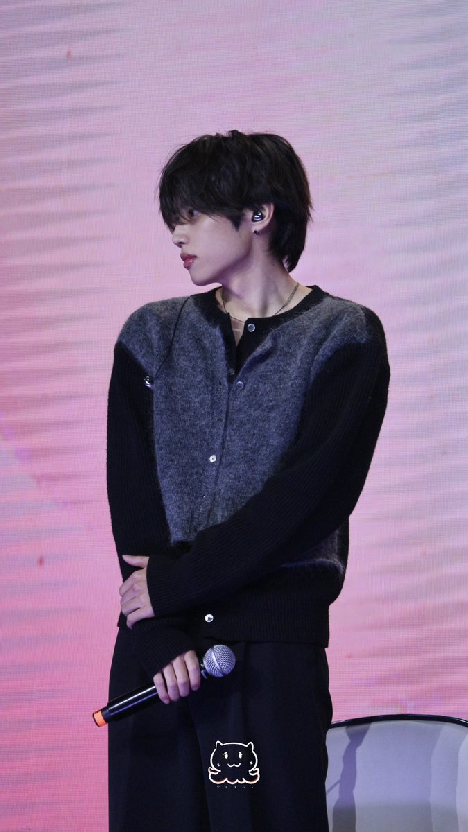 아카짱 ..... 이러케 단정한 것도 너무너무 잘어울림
꼬옥 안아줘야 됨