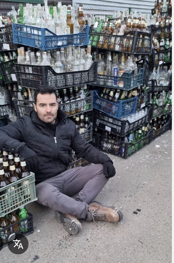AlexsandroAss16's tweet photo. @arthurmoledoval ‘As ucraniana são fáceis porque são pobres’ alguém acredita nesse cara? https://t.co/zG3zdQoEdN