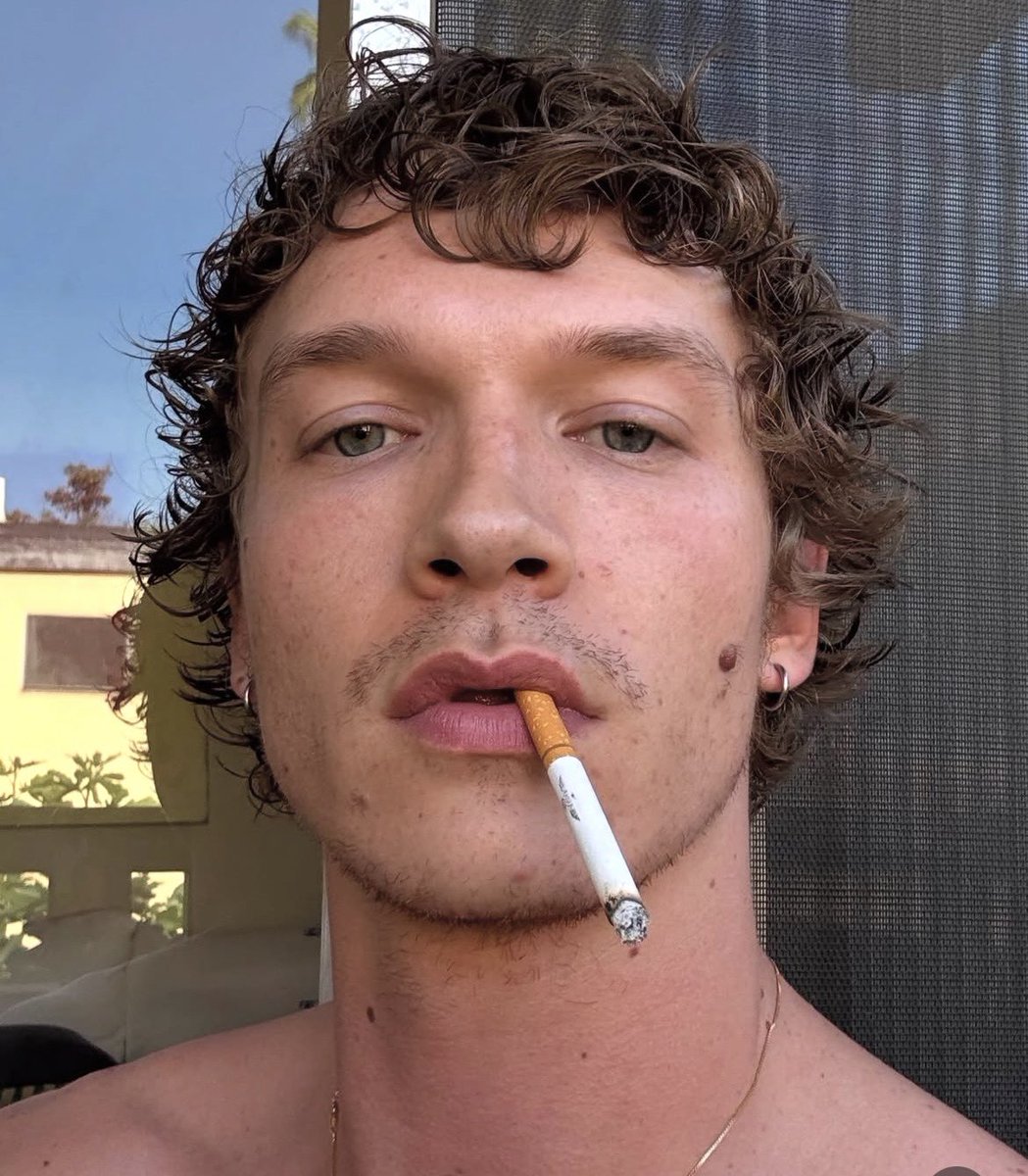 palanttt's tweet image. si te ves así o tenes algún amigo que se vea así por favor hablame que es urgente