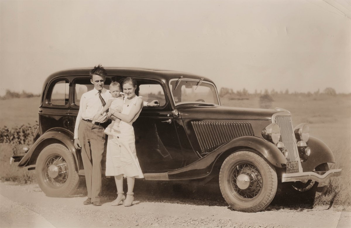 I'm scanning in photos for my grandfather's <a href="/Storyworth/">Storyworth</a> book. Here is my grandfather &amp; great-grandparents in 1939