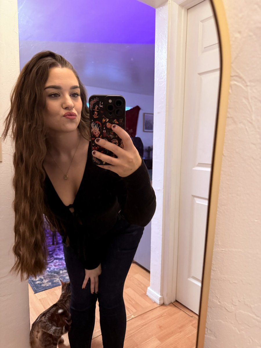 Bails 🌼 tweet media