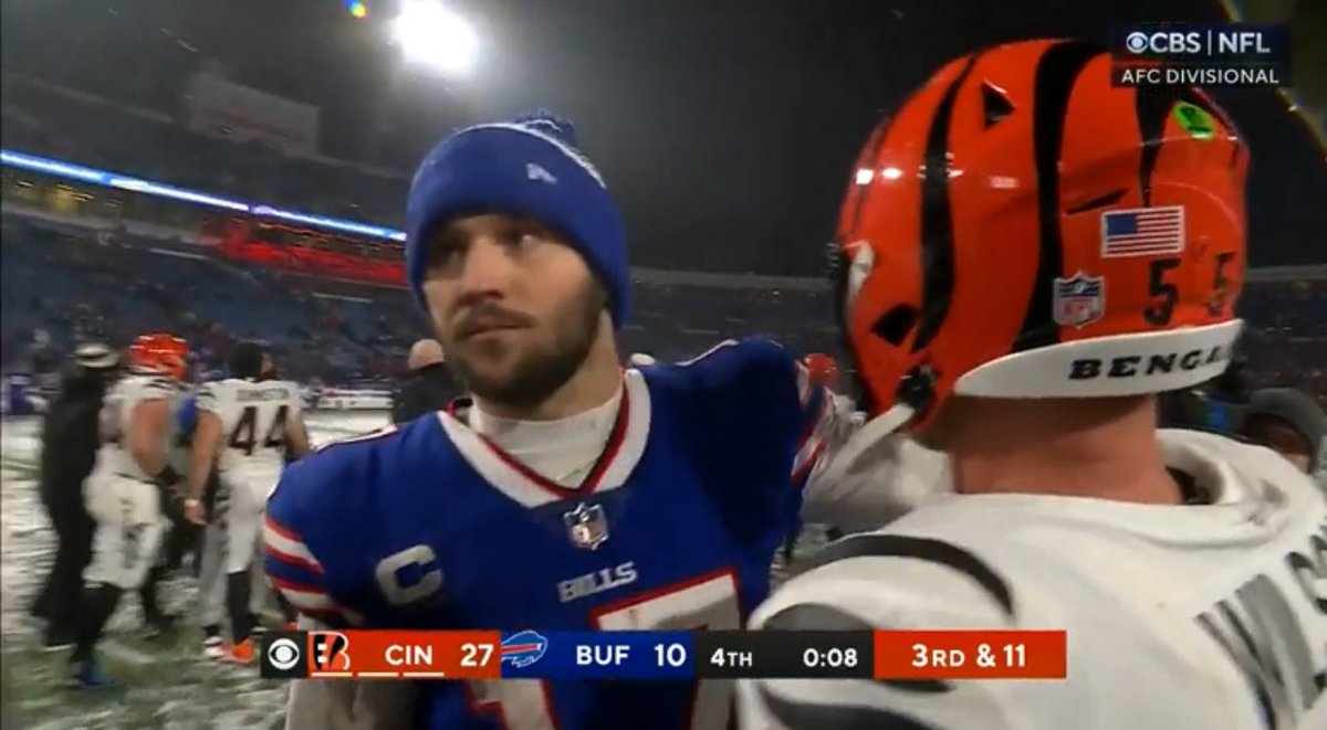 Farzin21's tweet image. 