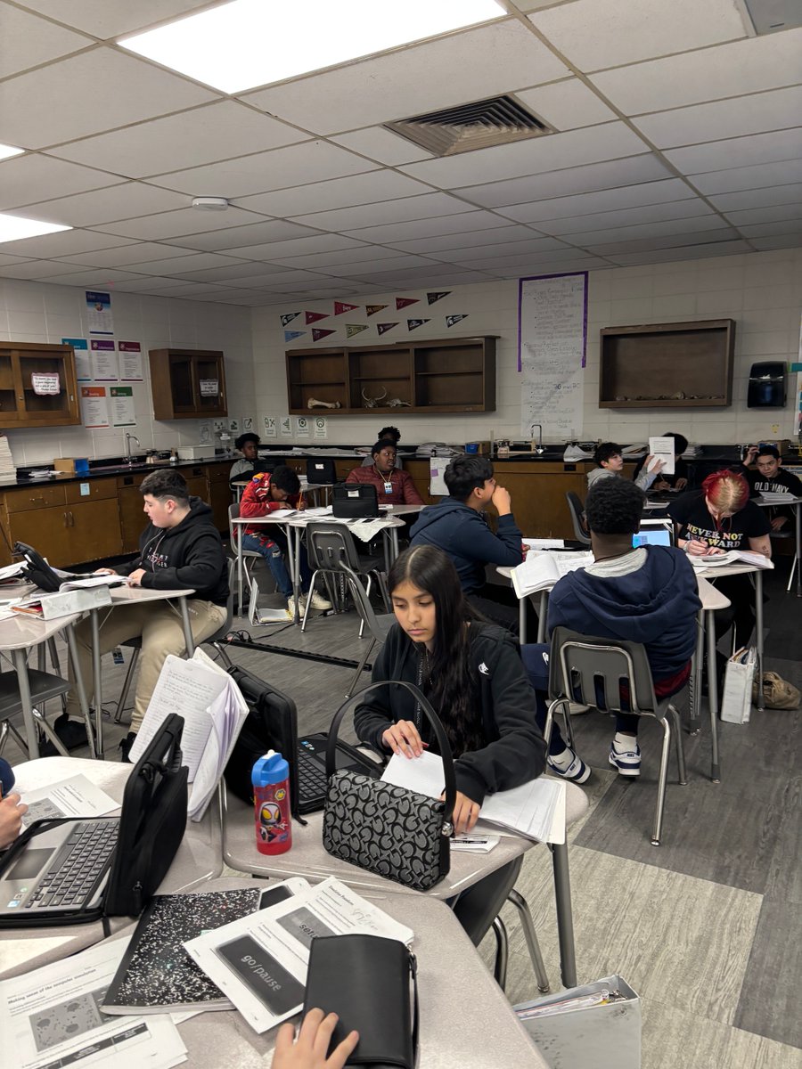 Mills Middle School tweet media