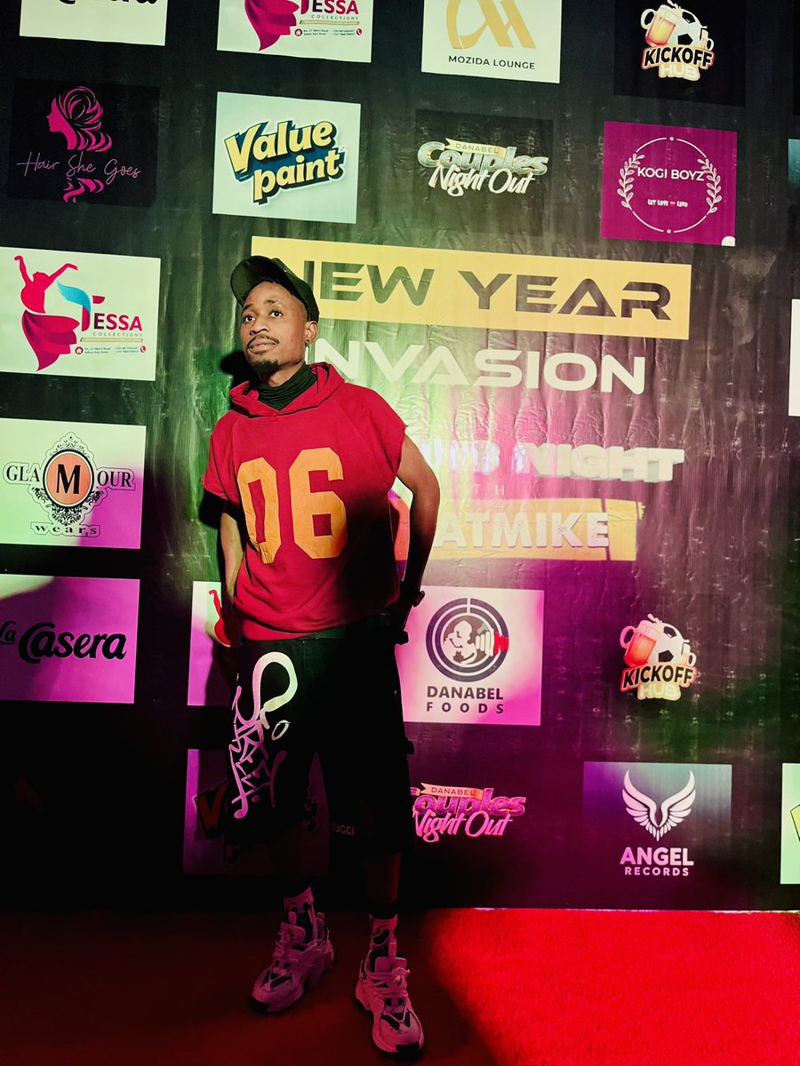 Danny_Snarez's tweet image. To Drip is Human but to Steeze is Divine 😮‍💨

Fully styled by Tessy Paul 
 
  #NEWINVASION #TessyCollection 
 #percussionist  #BompiaToTheWorld