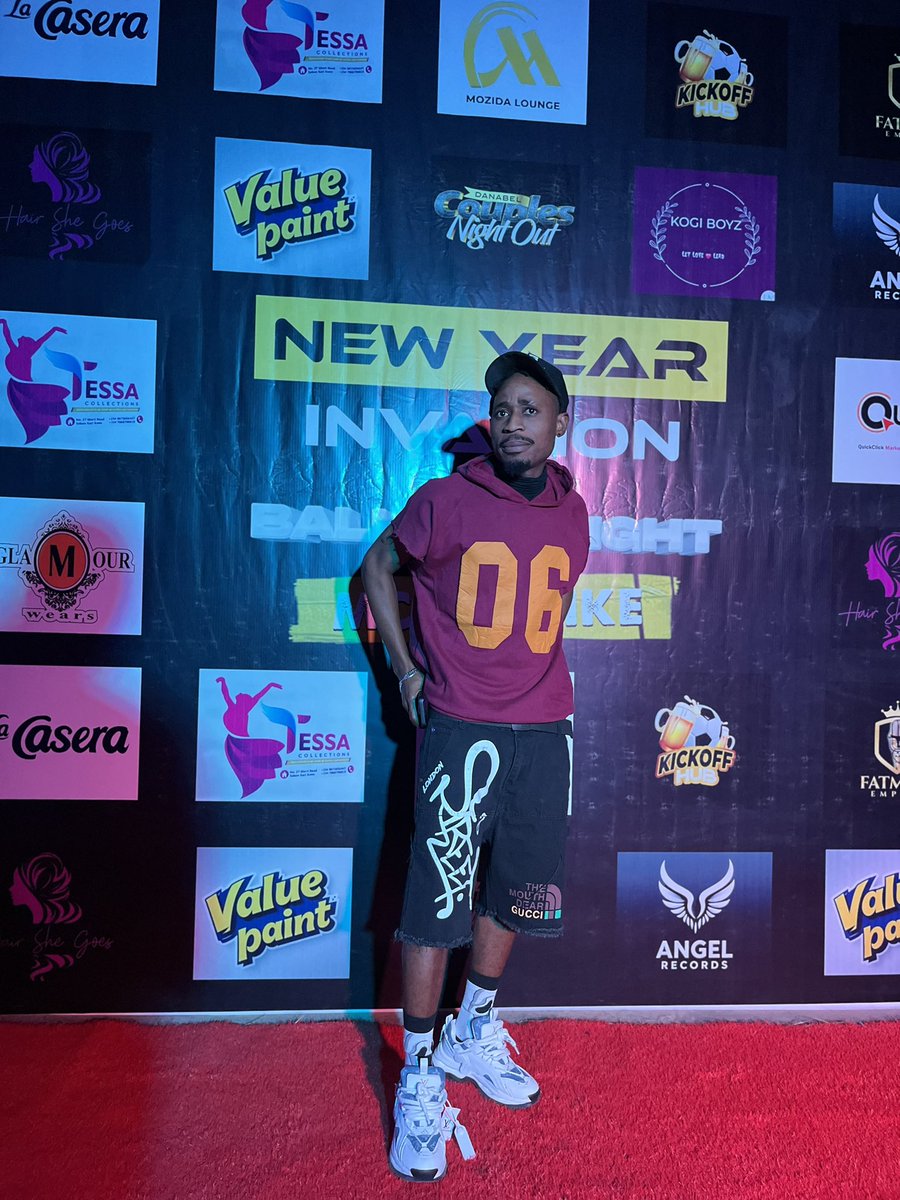 Danny_Snarez's tweet image. To Drip is Human but to Steeze is Divine 😮‍💨

Fully styled by Tessy Paul 
 
  #NEWINVASION #TessyCollection 
 #percussionist  #BompiaToTheWorld