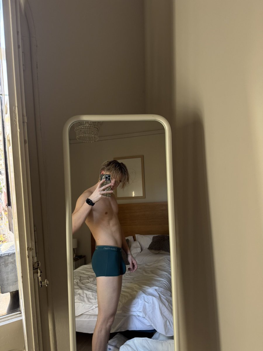 purelostboyx tweet media