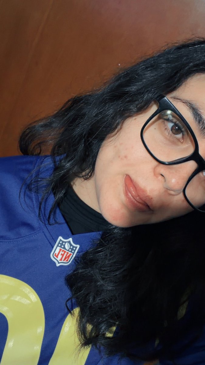 arantza_am's tweet photo. @FOXImpactoNFL #foximpactonfl #rams #RamsHouse https://t.co/egd45CnY12