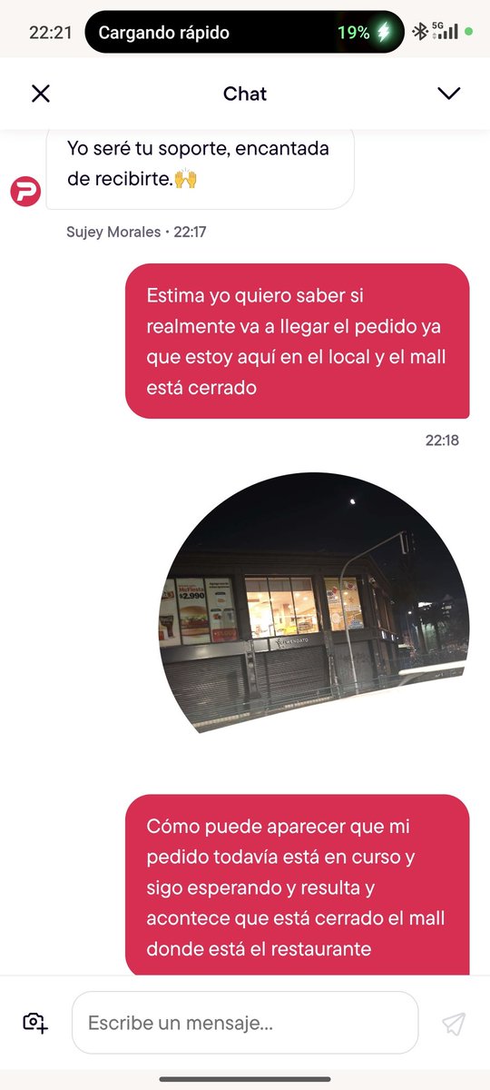 AlejandrogramG's tweet photo. @pedidosya son una cagada realmente no es posible que el pedido siga en curso y estoy en el sitio donde está el restaurante y el restaurante está cerrado https://t.co/amDNBhuOd6