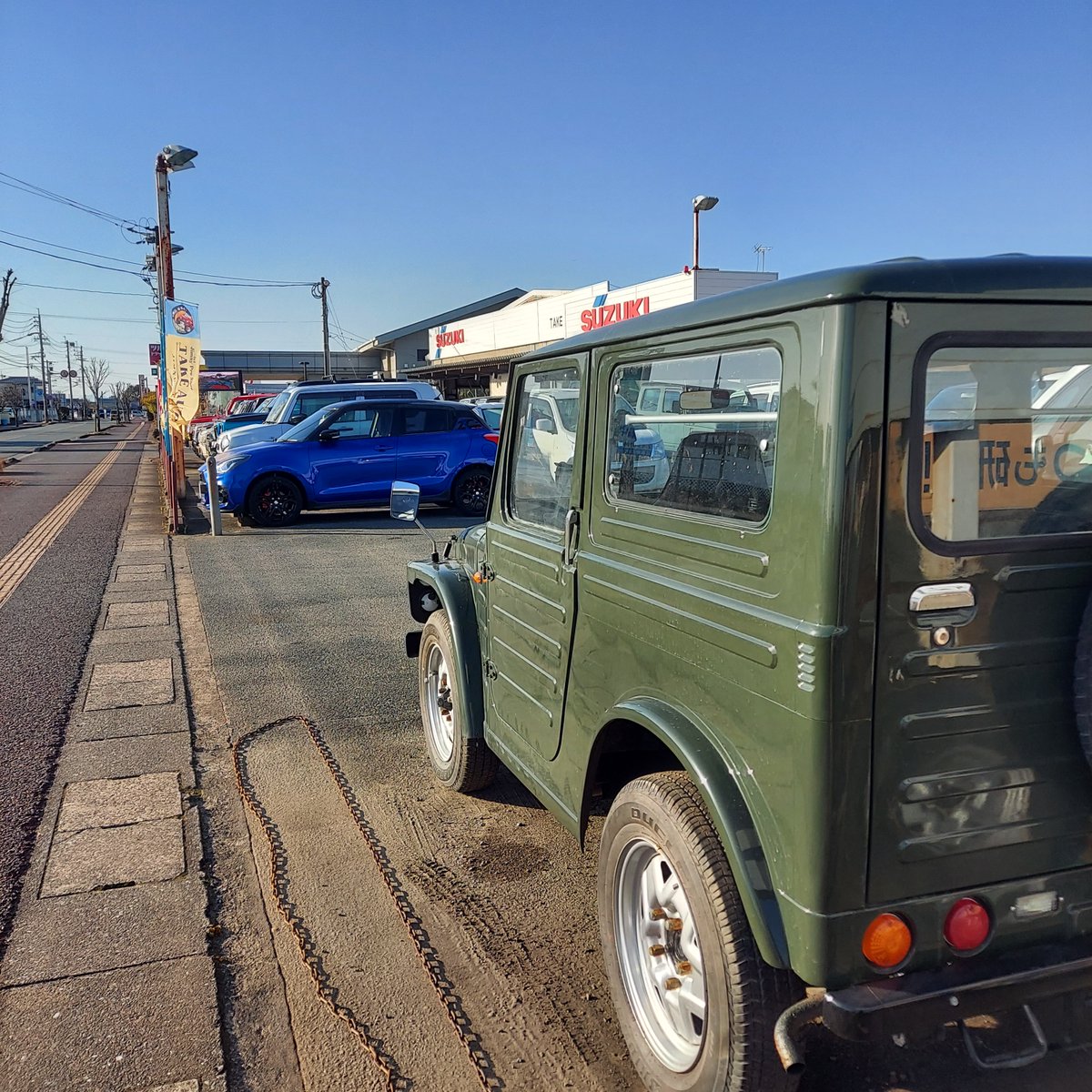 JimProTAKEAUTO's tweet photo. おはようございます！ 福岡県柳川市のジムニー専門店「テイクオート」です。 本日も9時からオープンしております。カスタムのご相談やお問い合わせはお電話または、ホームページ内お問い合わせフォームからお気軽にご連絡ください。 それでは本日も宜しくお願い致します☺ #ジムニー専門店 #福岡 https://t.co/lfj7D2UwWK