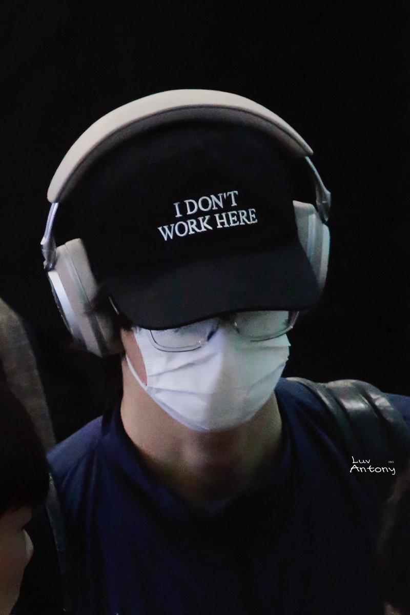 LuvAntony0321's tweet image. 260126🇰🇷

오늘도 두 번째
👉I DON'T WORK HERE 

sense..ㅎㅎ
#ANTON #앤톤 #アントン 
#RIIZE #라이즈 #ライズ